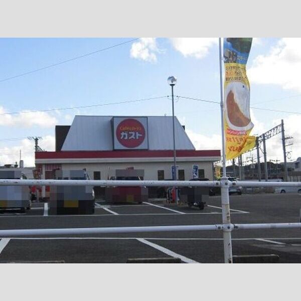 現地周辺 (ガスト佐世保早岐店　339m)