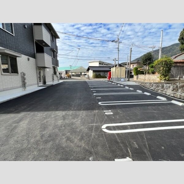 駐車場 (駐車場)