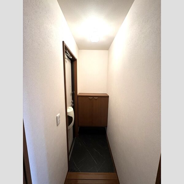 玄関 (205　玄関)