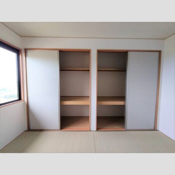 収納 (203　押入)