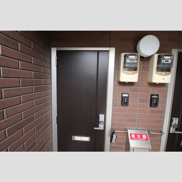 玄関 (玄関)