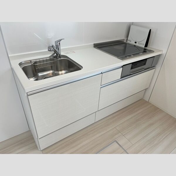 キッチン (105　システムキッチン)