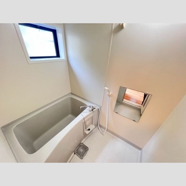 バス (105　浴室)