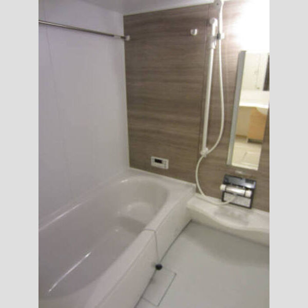 バス (303号室 浴室)