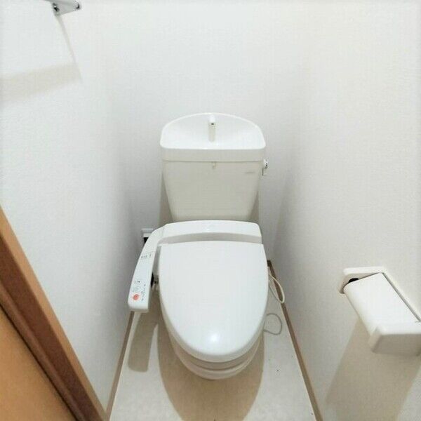 トイレ (205　温水洗浄暖房便座)