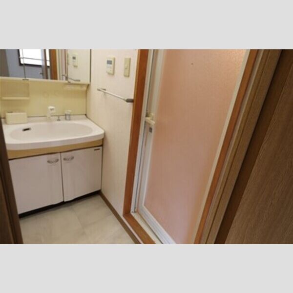 洗面所 (洗髪洗面化粧台)