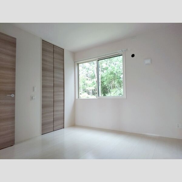 その他 (105　洋室)