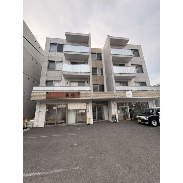 Royal Terrace Hassamu(ロイヤルテラス発寒) 画像1