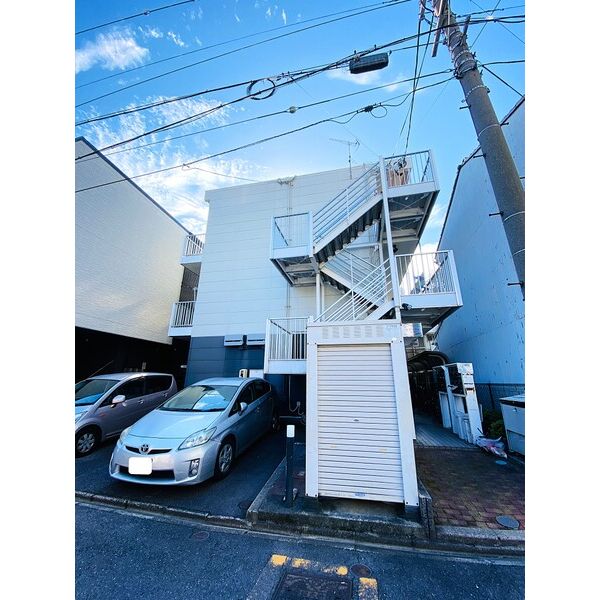 リアプロマンション外観