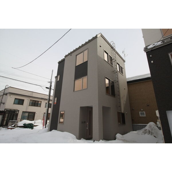 アンプリエ山の手C棟 画像1