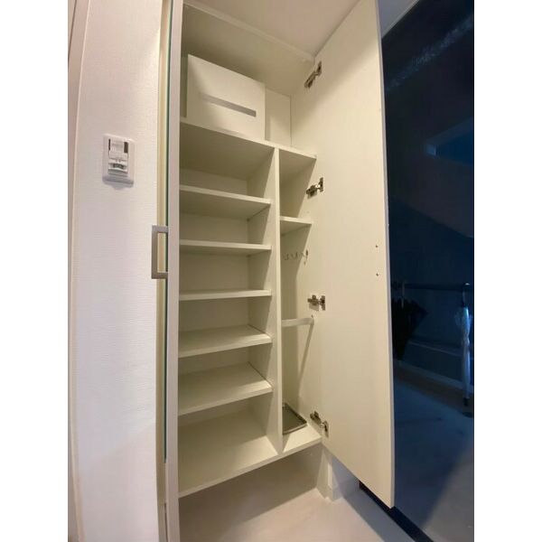 クレストタップ京橋の室内写真8枚目