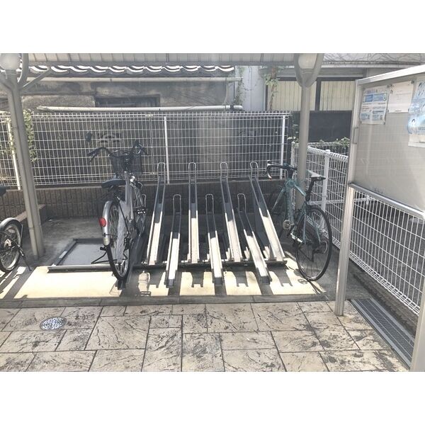 グロースハイツ新石切IIの外観2枚目