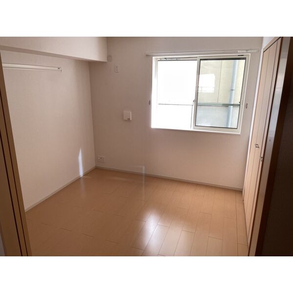 グロースハイツ新石切IIの室内写真3枚目