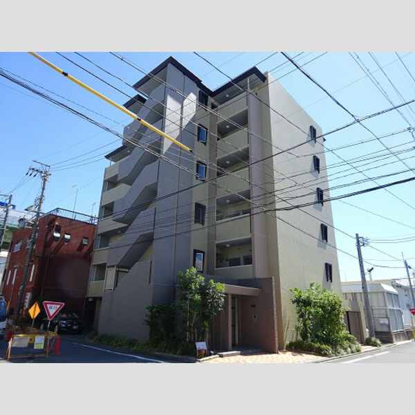 リアプロマンション外観