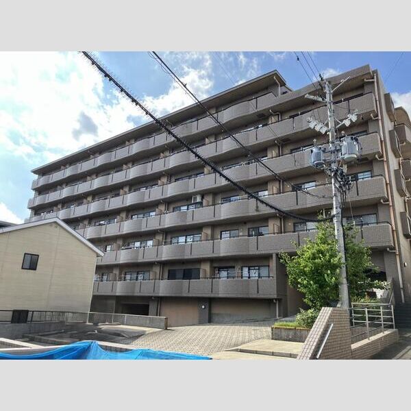 リアプロマンション外観