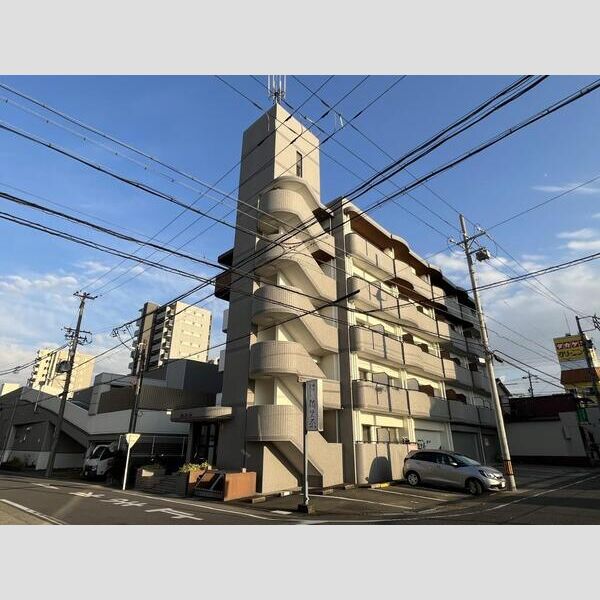 リアプロマンション外観