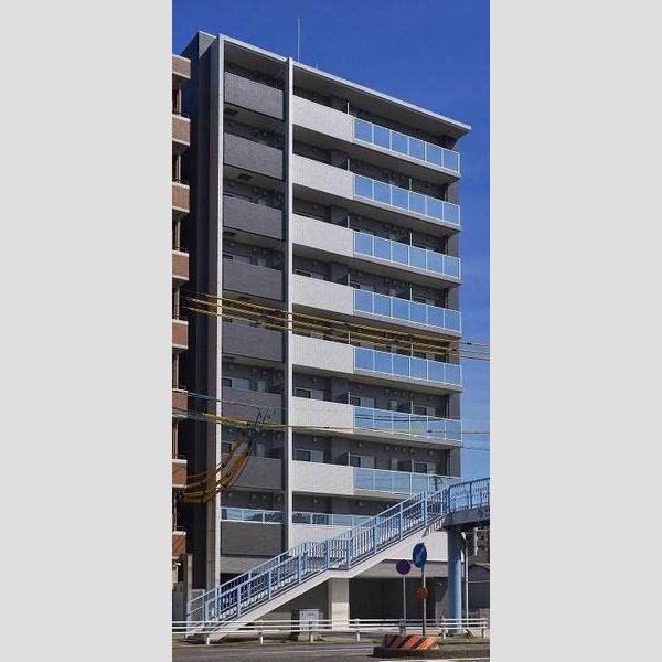 リアプロマンション外観