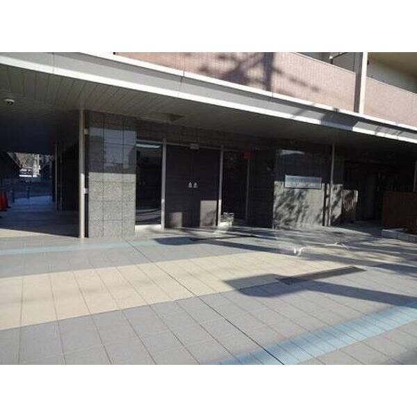 ライオンズ柏原駅前クラウンスクエアの外観2枚目