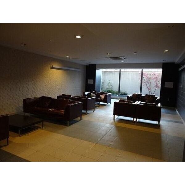 ライオンズ柏原駅前クラウンスクエアの外観3枚目