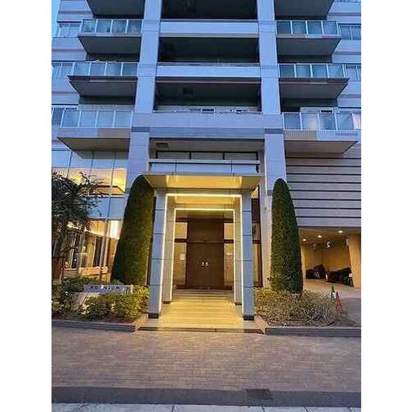 アデニウムタワー梅田の外観2枚目