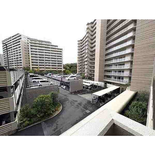 ミリカ・ヒルズ 1街区の外観7枚目