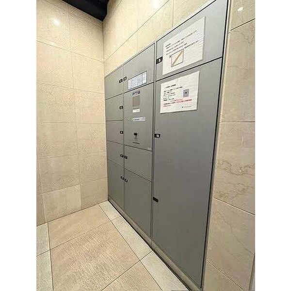 クリスタルグランツ谷町の外観3枚目