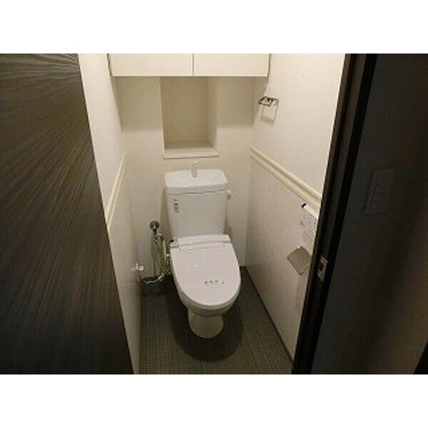 プレサンスロジェ四条大宮駅前の室内写真5枚目