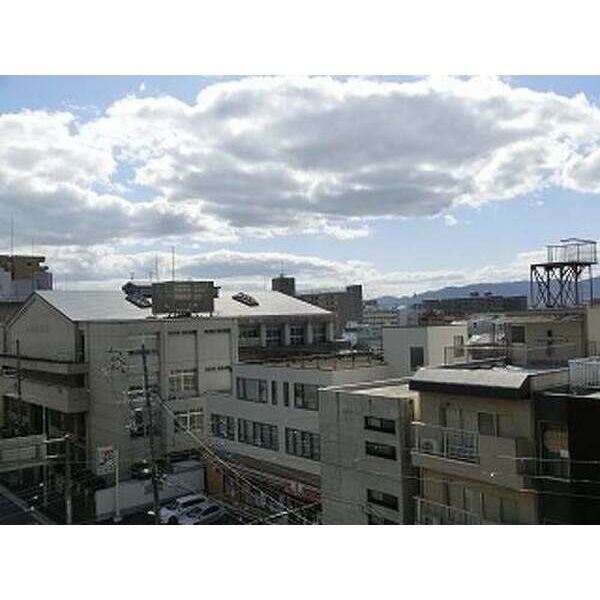 プレサンスロジェ四条大宮駅前の室内写真8枚目