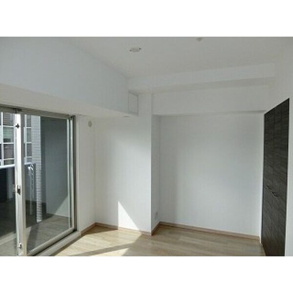 プレサンスロジェ四条大宮駅前の室内写真9枚目