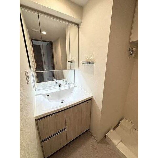 プレサンスロジェ天王寺真田山公園の室内写真4枚目