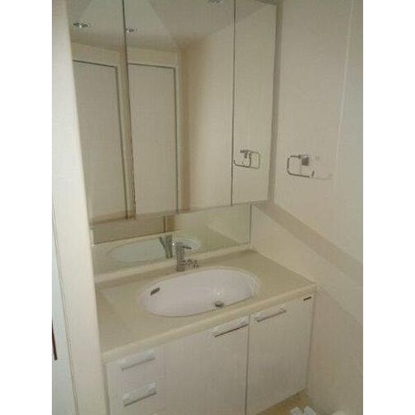 サーパスシティ西院日照町の室内写真4枚目