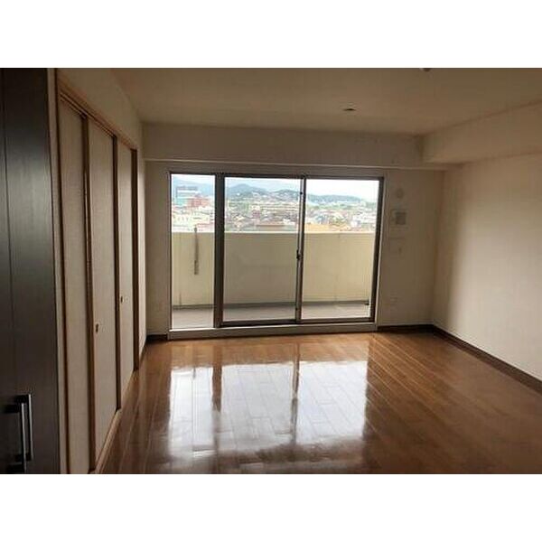 ライオンズ柏原駅前クラウンスクエアの室内写真1枚目