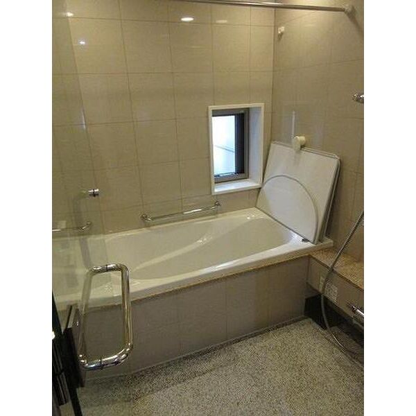 グランフロント大阪オーナーズタワーの室内写真3枚目