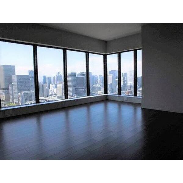 北浜ミッドタワーの室内写真1枚目