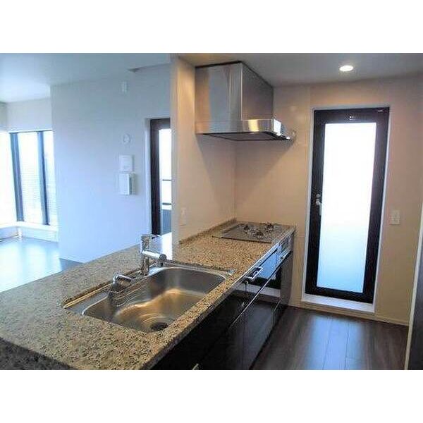 北浜ミッドタワーの室内写真2枚目