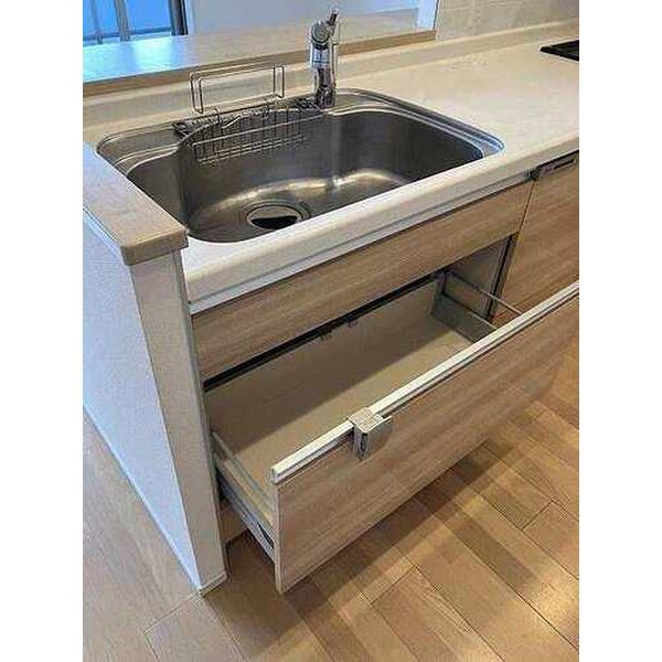 メイツブラン・ヴェリテ若江岩田の室内写真2枚目