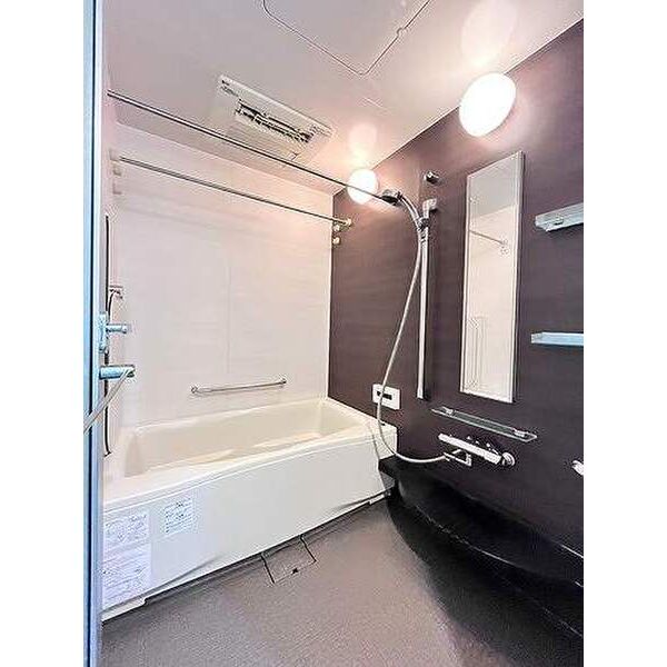 ジオ グランデ梅田の室内写真3枚目