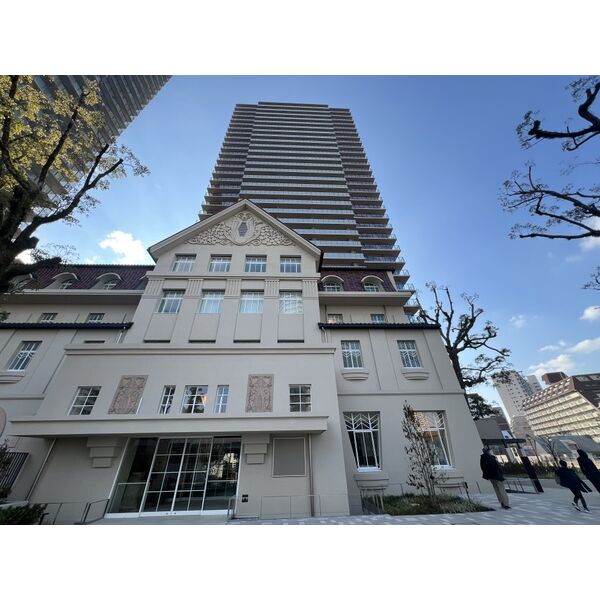 ジオタワー宝塚グランレジスの外観2枚目