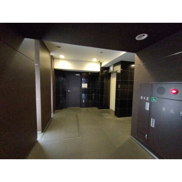 クリスタルグランツ西大路三条の外観3枚目