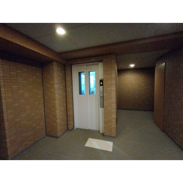 クリスタルグランツ西大路三条の外観8枚目