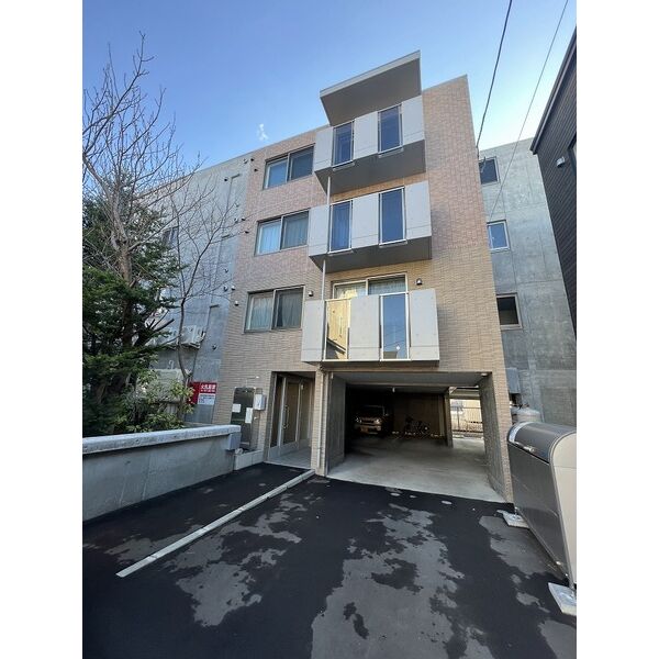 リアプロマンション外観