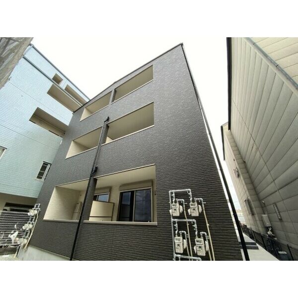 エステイトE桂川A棟の外観2枚目