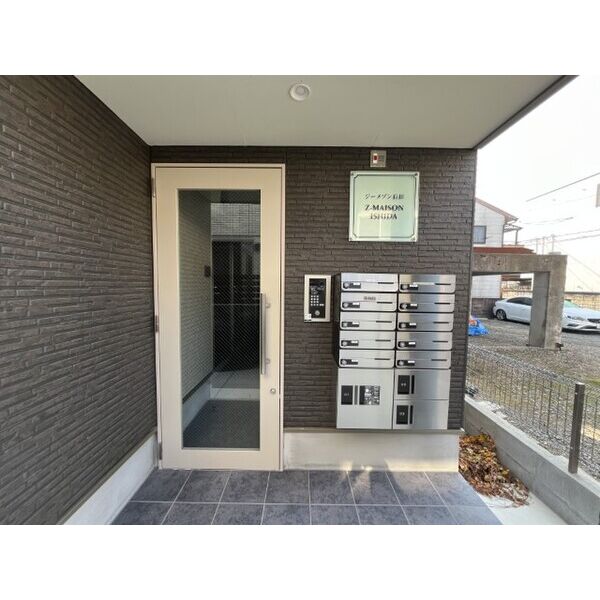 ジーメゾン石田の外観2枚目