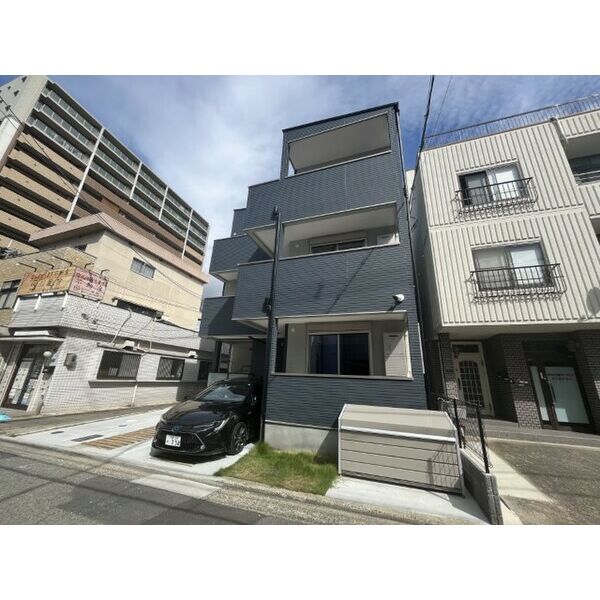 カーサセレーノの外観2枚目