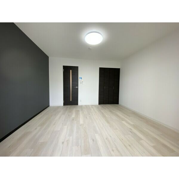 エステイトE桂川A棟の室内写真1枚目