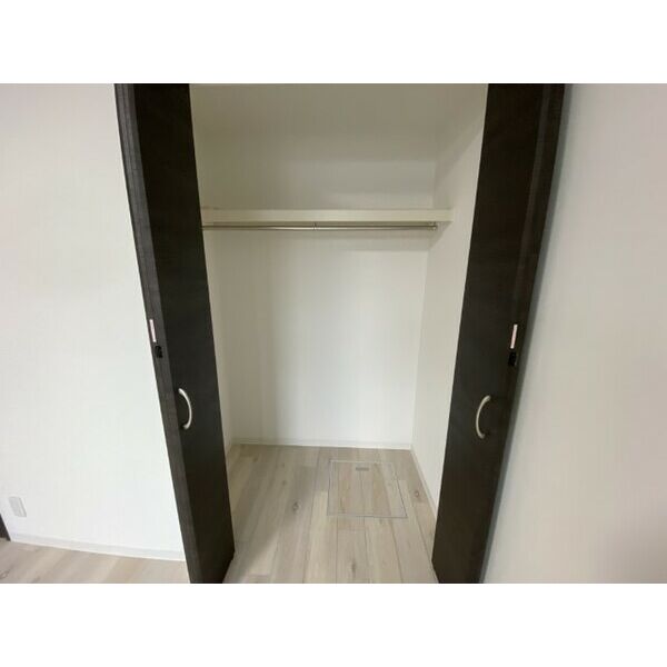 エステイトE桂川A棟の室内写真6枚目