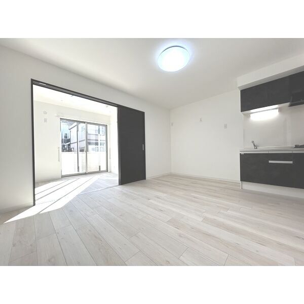 ジーメゾン泉が丘ミライの室内写真1枚目