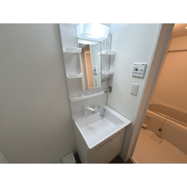 ジーメゾン十条ウエストの室内写真6枚目