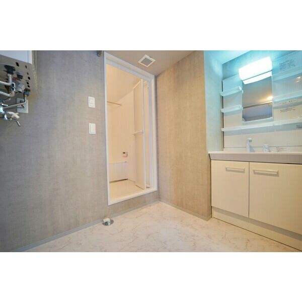 CG HOMES 南11条 画像12