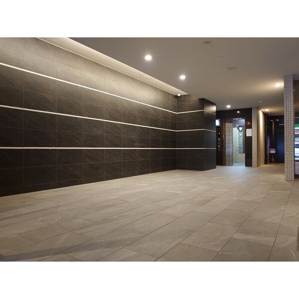 フォーリアライズ本町レクスの外観2枚目